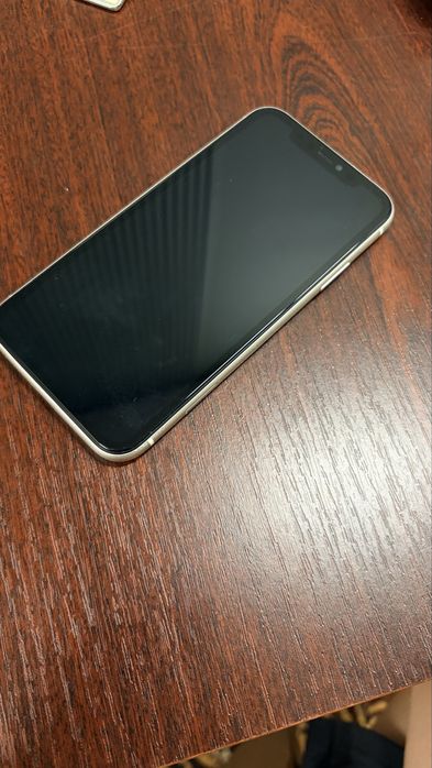 Apple iPhone 11     128ГБ