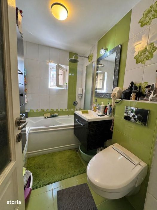 Apartament 2 camere, etaj 2, 50 mp, zona Hotvon