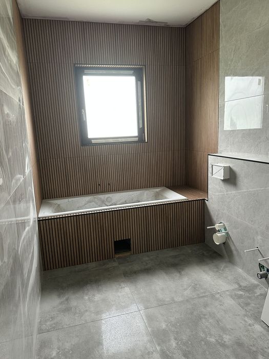 Casa de vânzare superfinisata parter în Bistrita