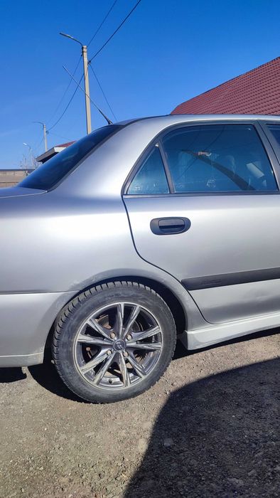 Продам Mitsubishi Carisma 2003 г