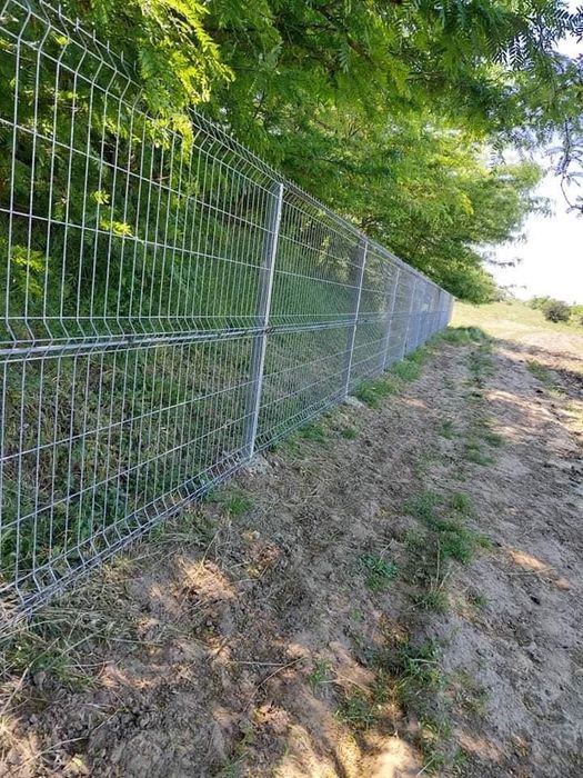 Garduri și porți stil jaluzele șipcă metalica tabla cutata