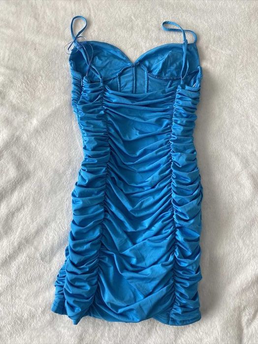 Синя рокля на Зара