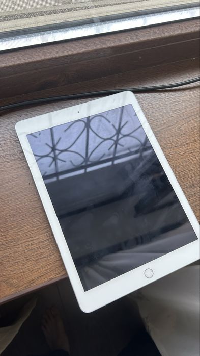 прода. iPad 5  32GB