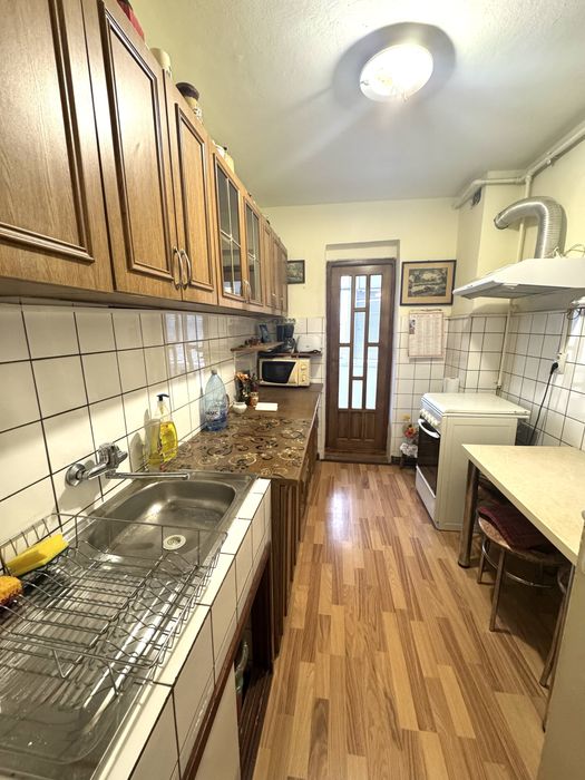 Vand apartament 3 camere zona Cetatii-Bogdanestilor