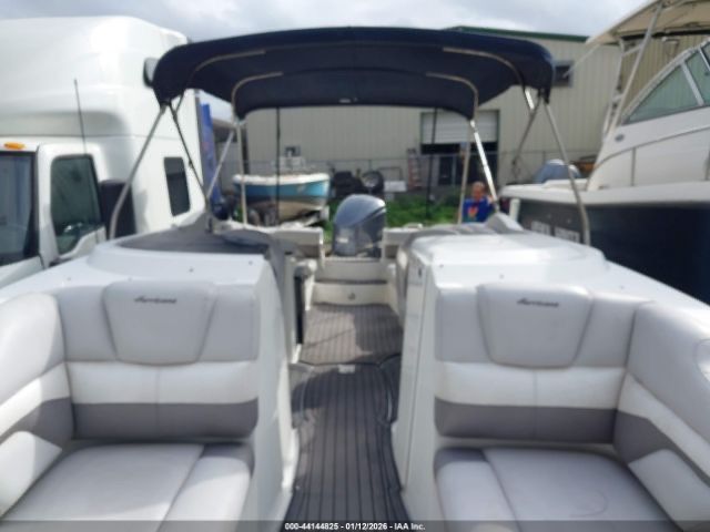 2017 года Hurricane SunDeck SD