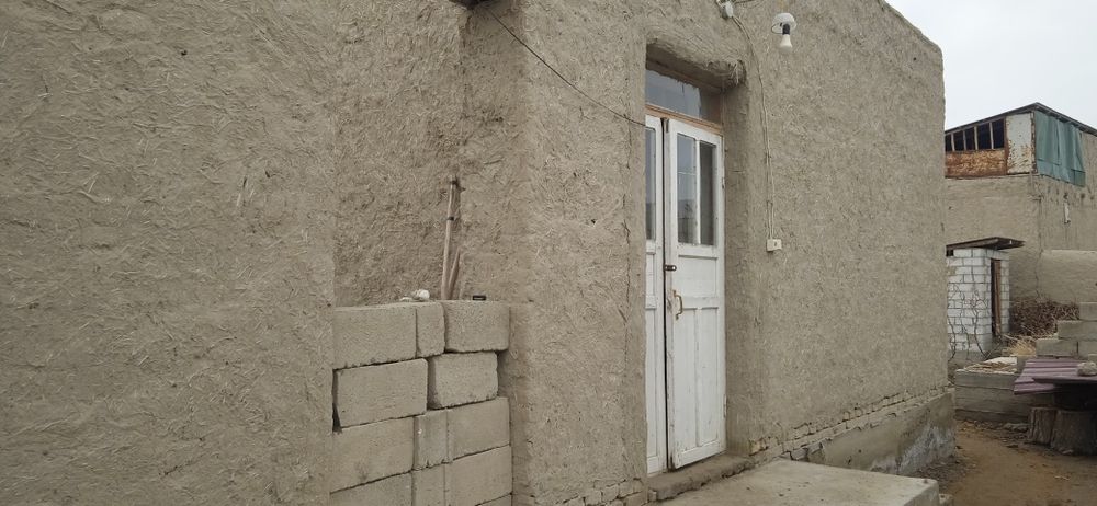 Qurilishi tugallanmagan  uchastka  sotiladi