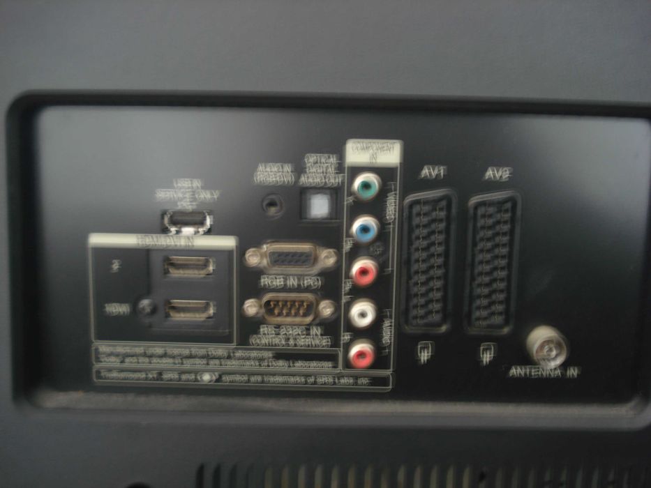 Televizor LG cu telecomanda LG Diagonala = 80 cm