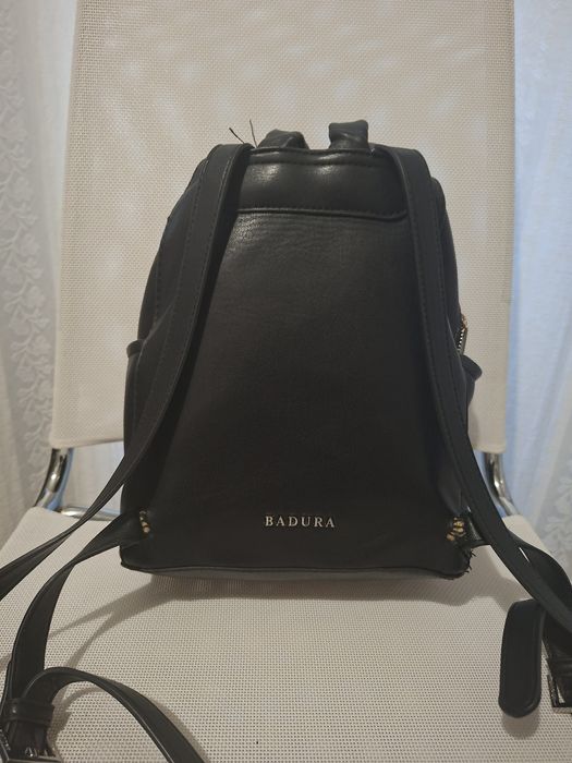 Дамска раница  Badura