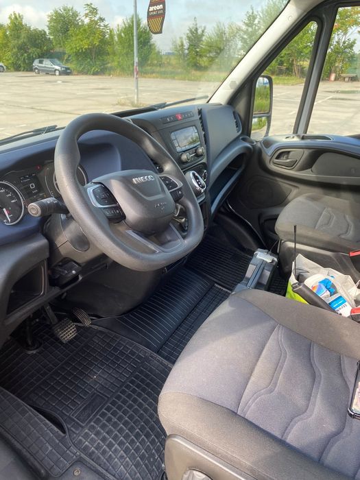 2022 Iveco Daily - AUTOMATĂ – LIFT – CATEGORIA B