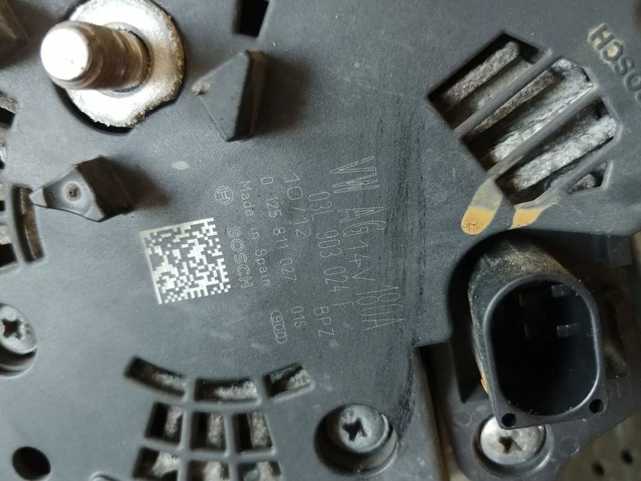 alternator  2.0 tdi cff vw passat  b7 tiguan golf 6 skoda superb seat altea  0125811027  03l903024f