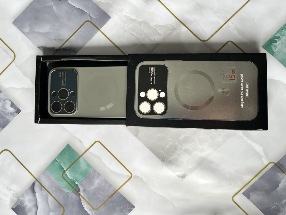 Продам чехлы на айфон