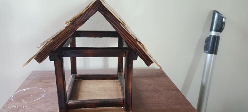 Кормушка для птиц