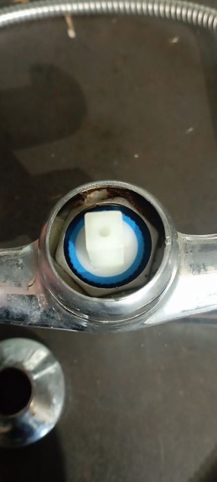 Смеситель для ванны