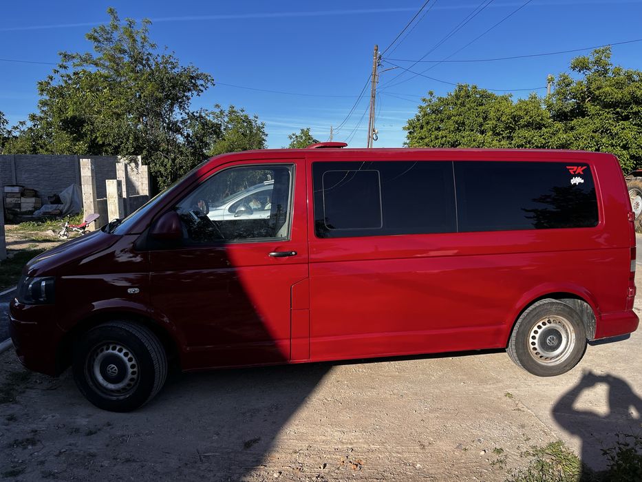 Vând microbuz T5 varianta lungă