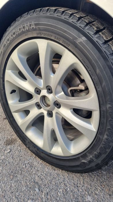 Диски с шинами в отличном состоянии