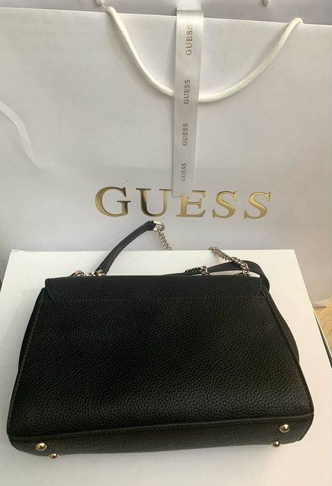 Оригинальная сумка-кроссбоди GUESS