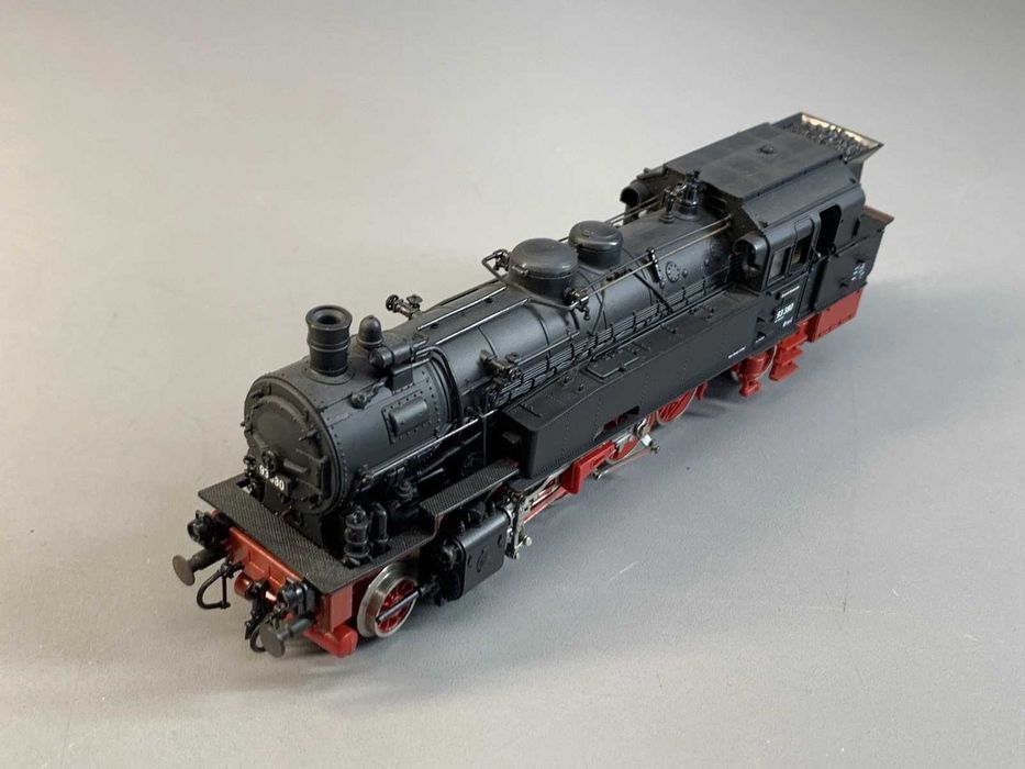 Locomotiva Roco BR 93 scara HO 1  / 87