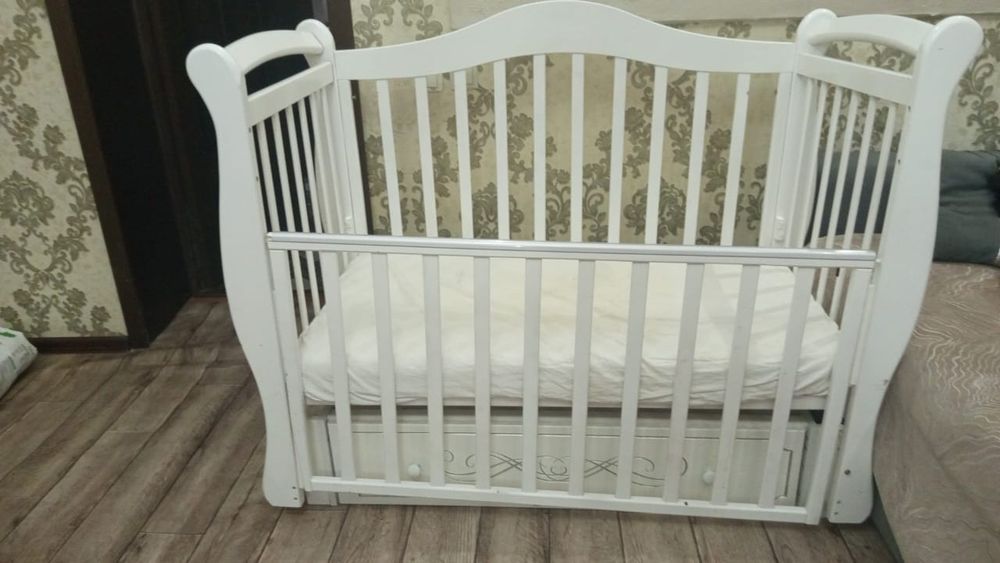 Продам манеж в хорошем состоянии