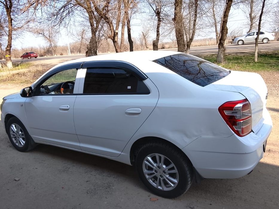 Срочно продаю chevrolet  cobalt