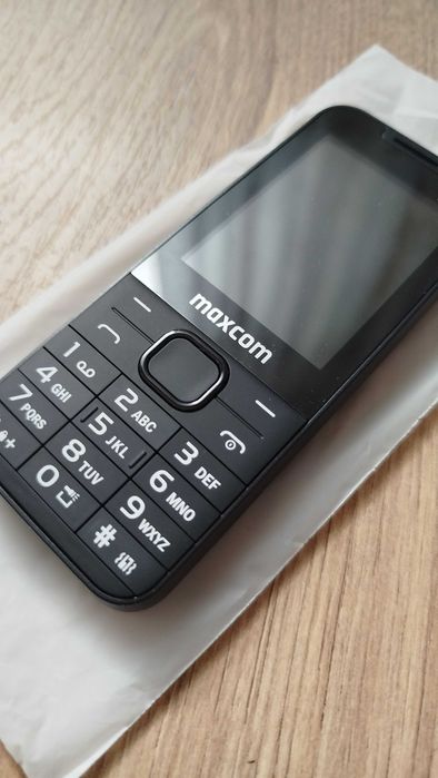 Telefon mobil maxcom MM248