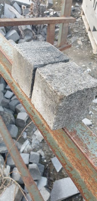 Piatra cubica 8x8