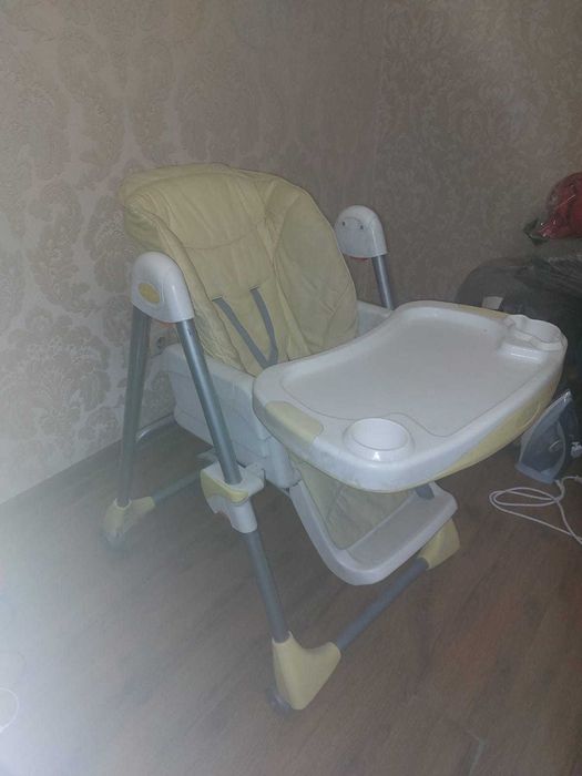 Детский стул для кормления