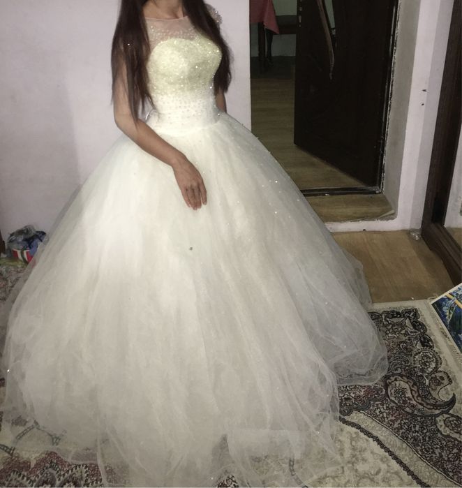 Срочно продам свадебное платье