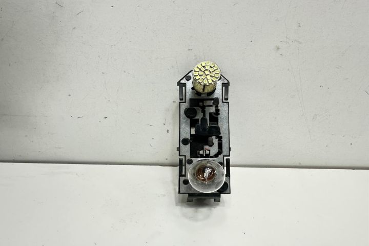 Soclu stop spate 96442800 Volkswagen VW Sharan prima generatie (facel