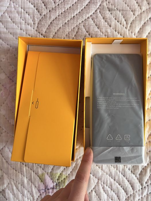 Телефон Realme 12x 5G – 8GB RAM / 256GB – ЧИСТО НОВ