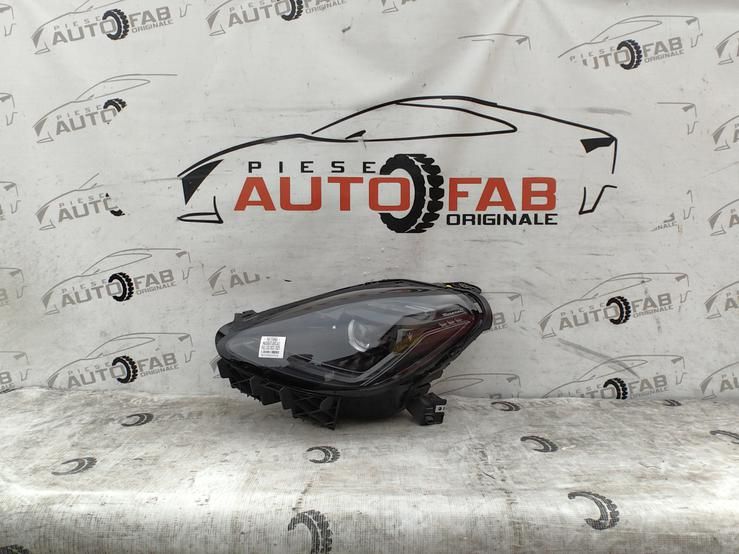 Far stanga Maserati Grecale Full LED an 2022-2023-2024-2025