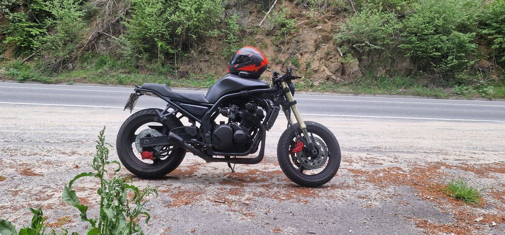Yamaha FZS 600 Custom