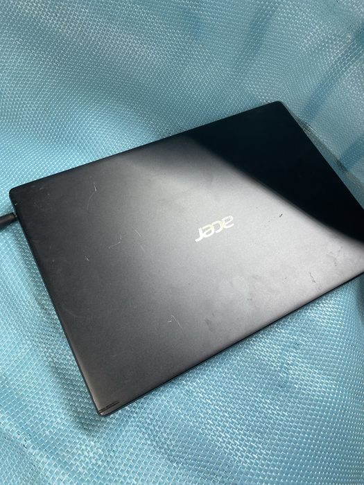 Laptop i5 gen10/4gb ram/ssd