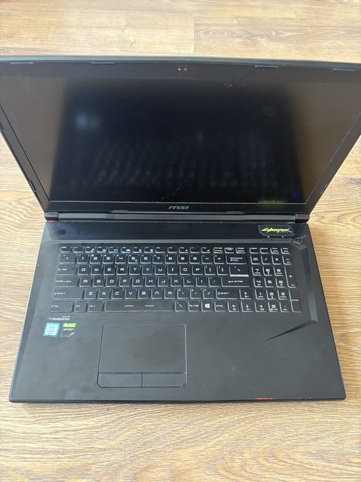 MSI GL73 9SEK - геймърски лаптоп