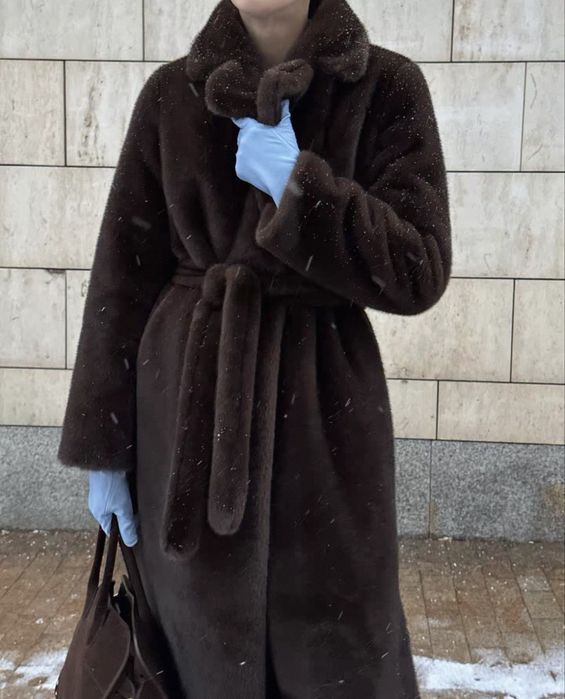 Шубка из экомеха новая