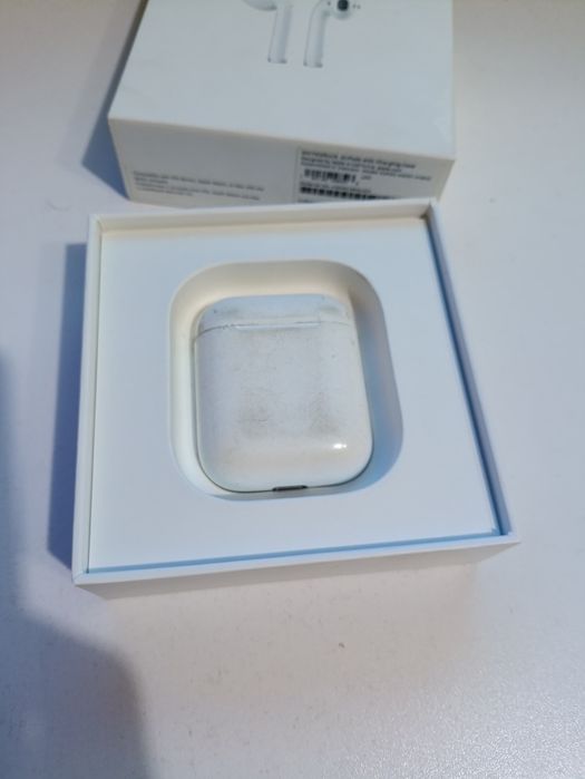 Продам аирподсы оригинал