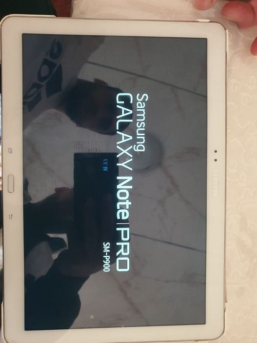 Планшет сотилади