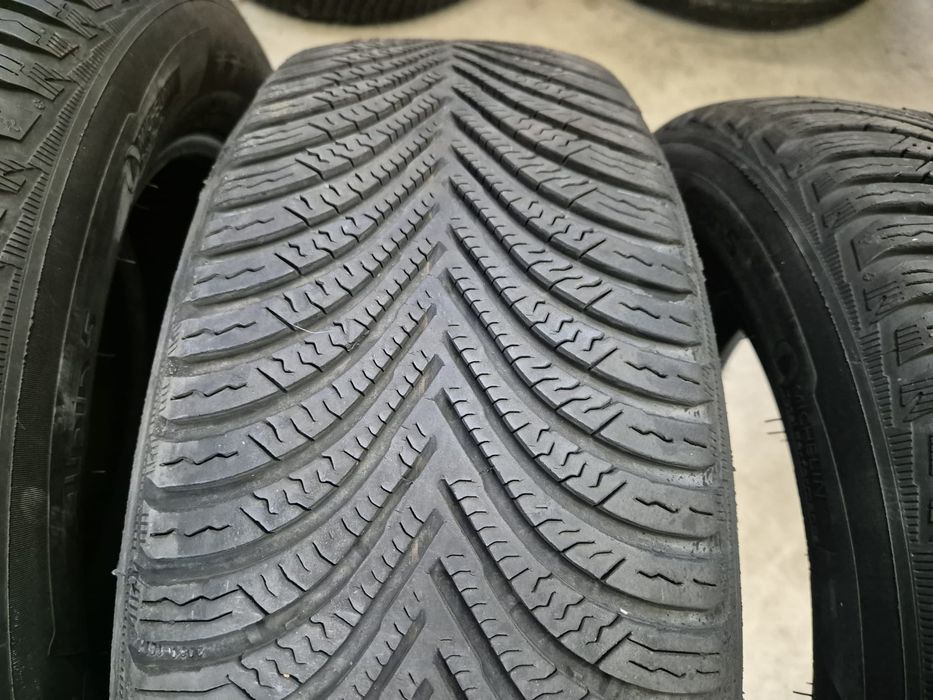 4 anvelope iarna Michelin 205 60 16 stare foarte buna