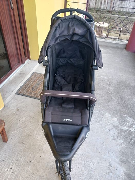 Carucior cu roti mari