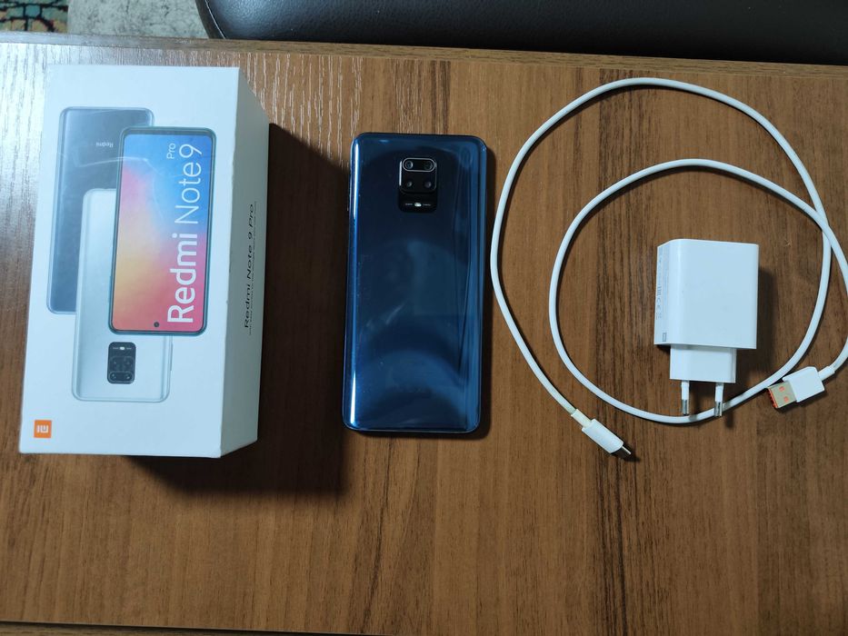 Продам смартфон Redmi Note 9 pro