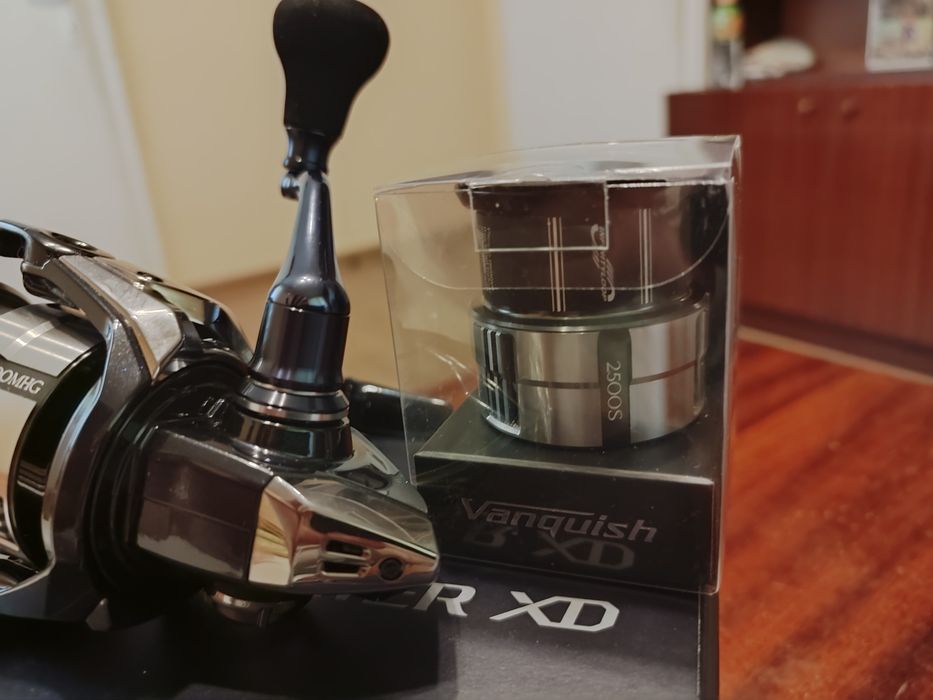 Въдица Yamaga Blanks Blue Current Wizy 610/4pcs и макара Shimano 25 Twin Power XD C3000HG.