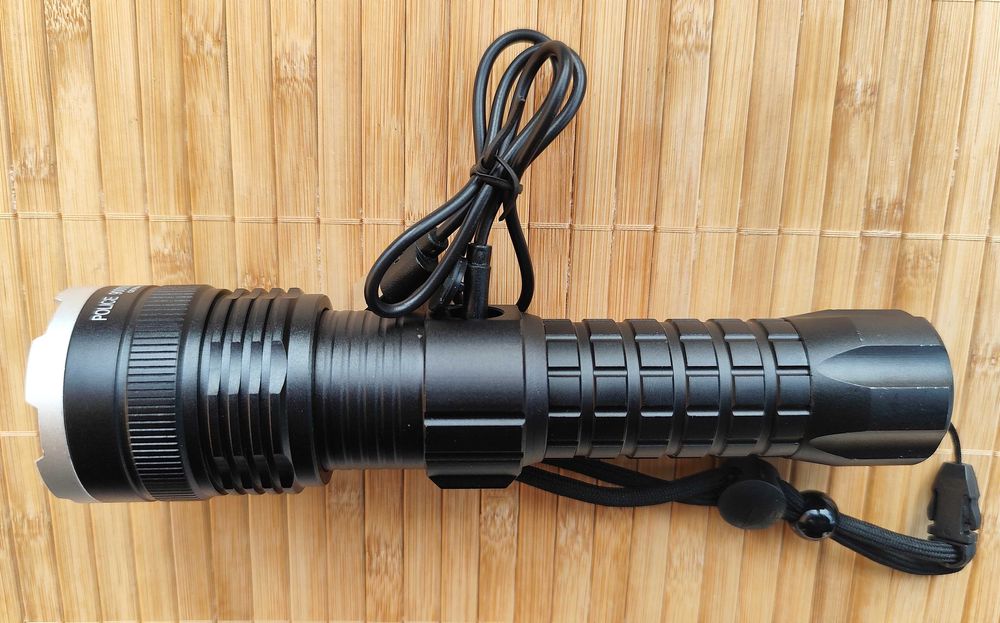 Мощен прожектор P90 POLICE 900000W/ 3 модела /