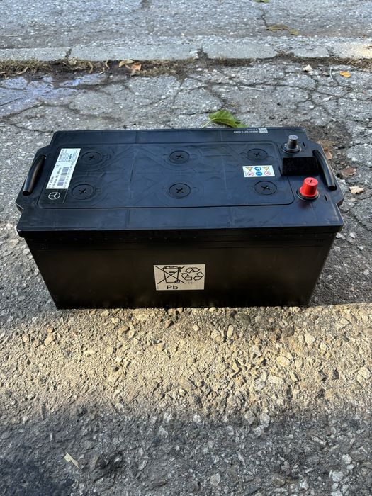 Акумулатор Varta 220A