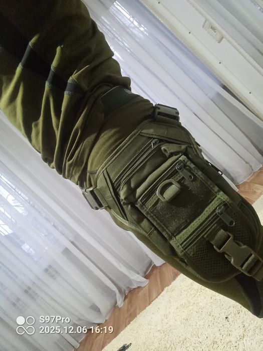 Сумка набедренная