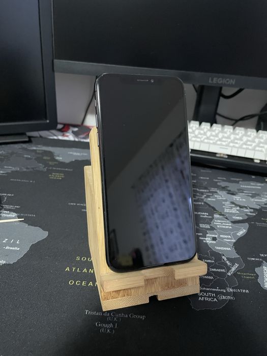 iPhone XS 64GB Space Gray