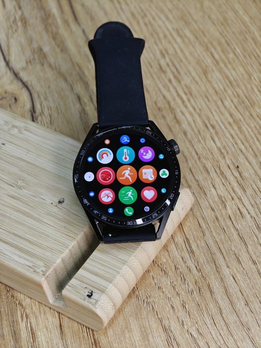 Huawei watch gt 3. Хуавей. Часы. Смарт часы.