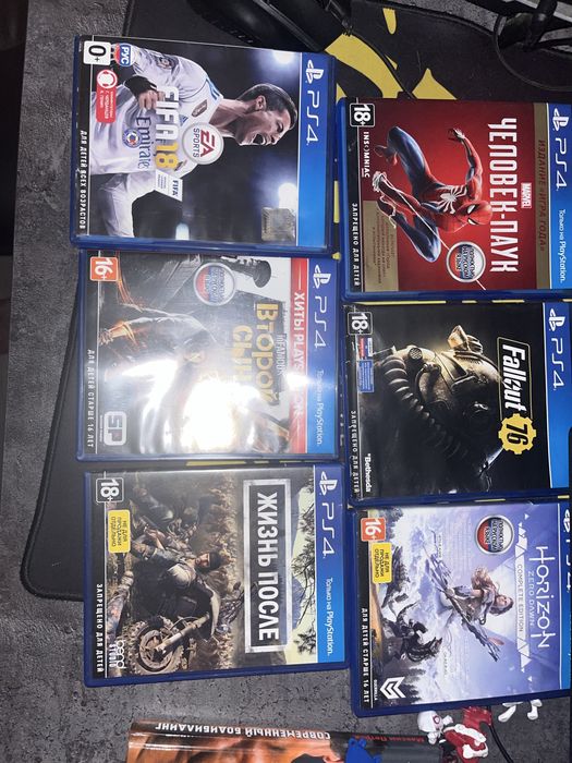 Ps4 slim 1tb 2 джостика и 6 дисков