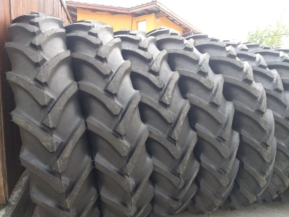 Anvelope BKT 14.00-38 cauciucuri noi cu 8 pliuri tractor u650 spate