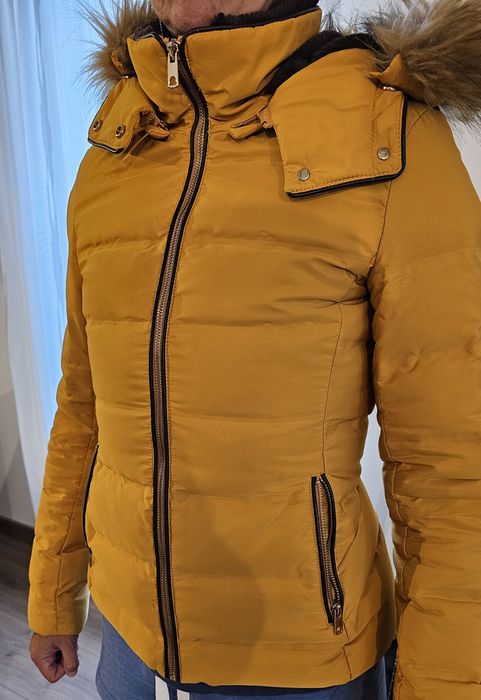 Geaca femei, cu  puf, marime S