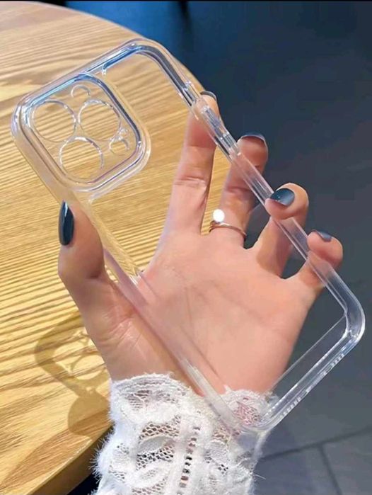 Калъфи за айфон 13