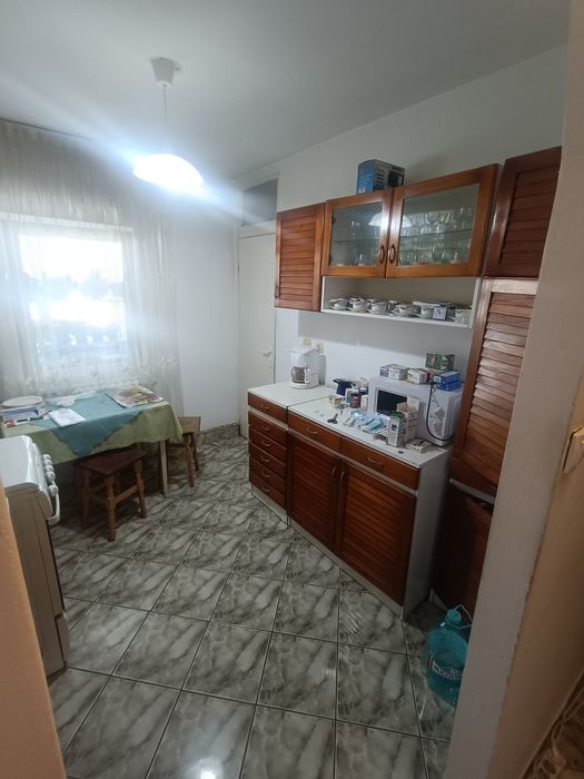 Apartament 2 camere, decomandat, 47 mp, etaj 4